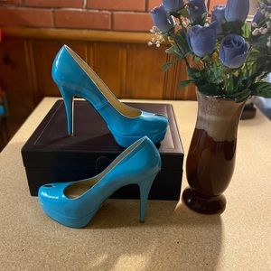 SHOE DAZZLE turquoise peep toe pump heels size 10